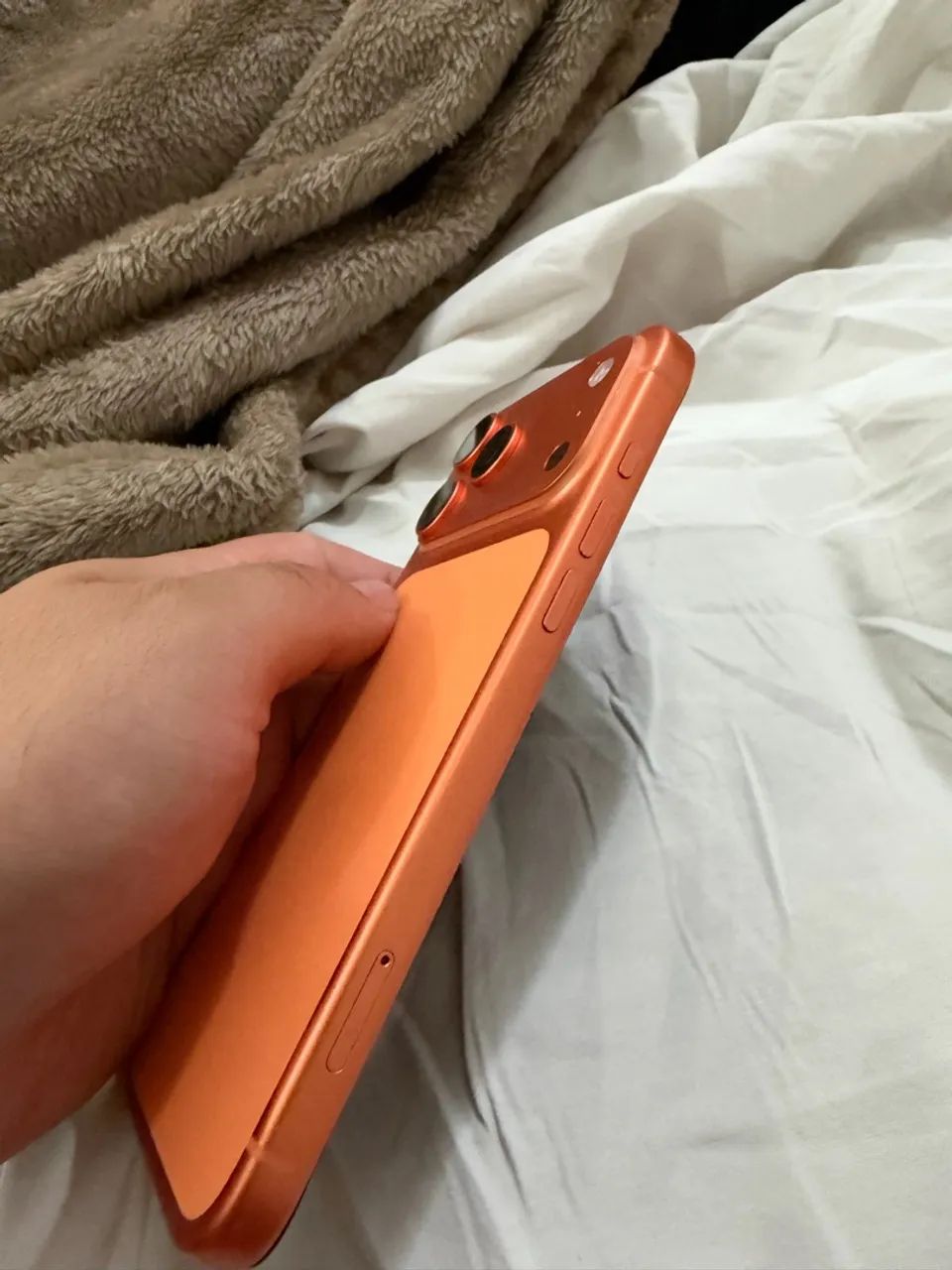 iPhone 17 pro MAX laranja sem marcas de uso  - Foto 2