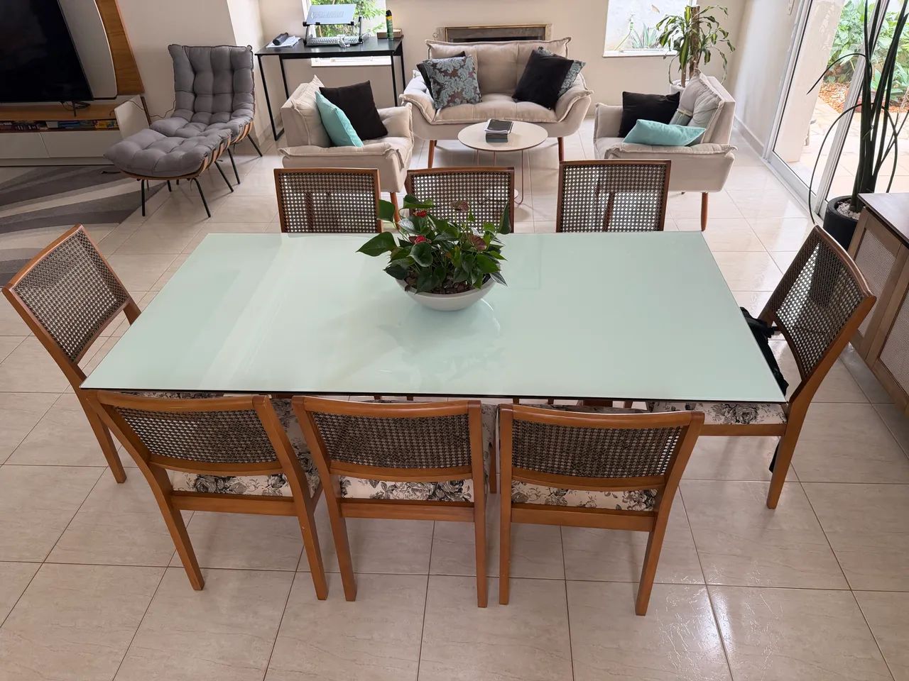 Mesa de Jantar Com 8 Cadeiras 200x100 Madeira e Tampo de Vidro - Foto 2
