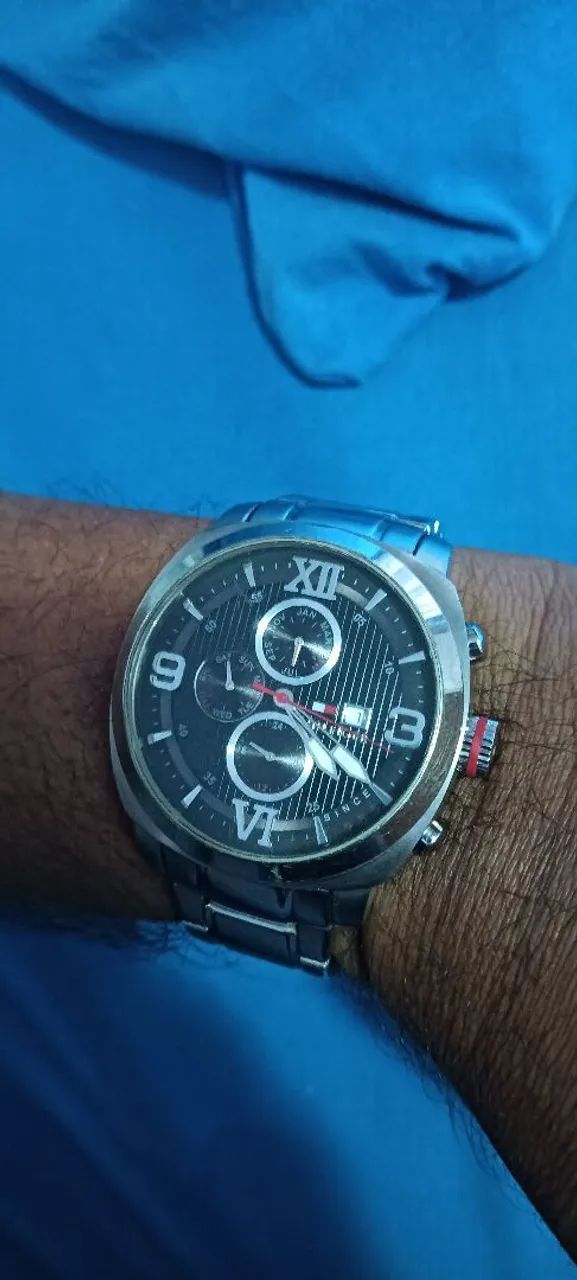 Vendo RELÓGIO TOMMY HILFIGER DAYDATE... original  - Foto 2