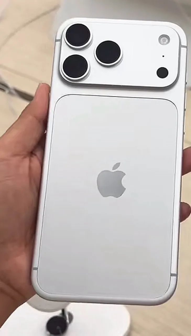 iPhone 18 pro max