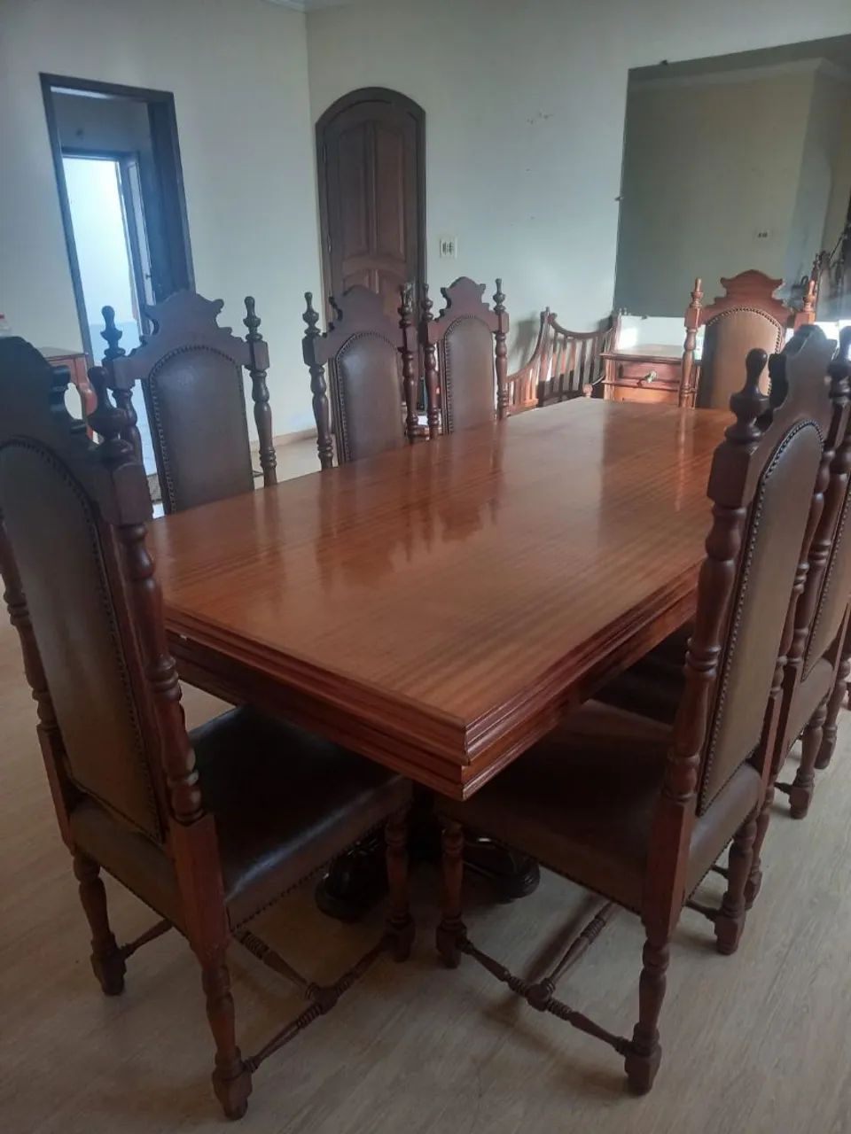 Mesa de jantar com 8 cadeiras  - Foto 5
