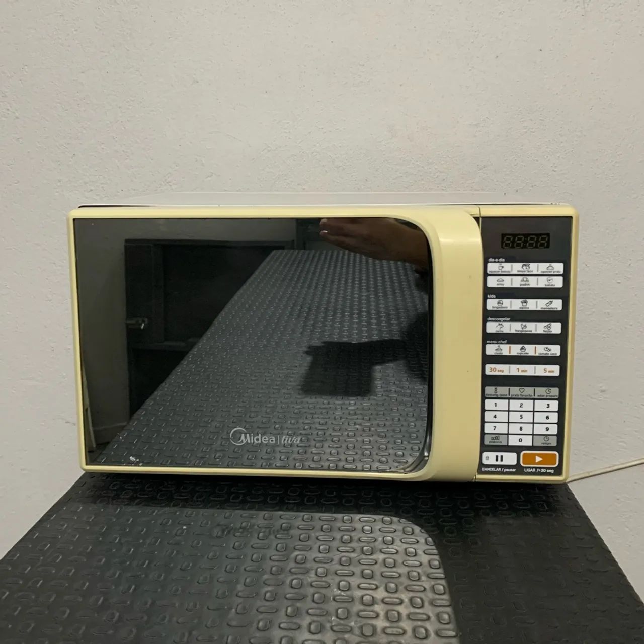 Microondas Midea 20L - SEMINOVO