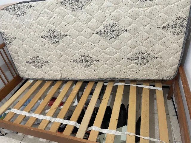 Cama de Solteiro de Madeira com Colchão novo - Foto 4
