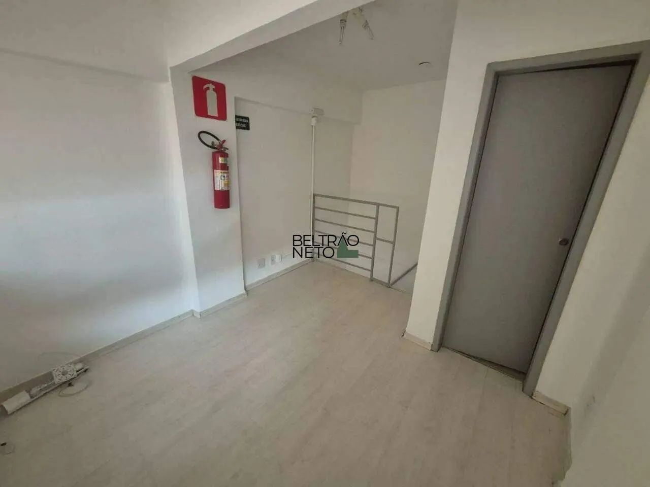 Loja para Alugar no Buritis  37² em Prédio com Portaria - Foto 3