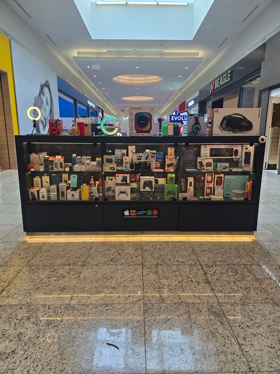 Vendo estrutura de quiosque de assistência e acessórios de celular - Foto 2
