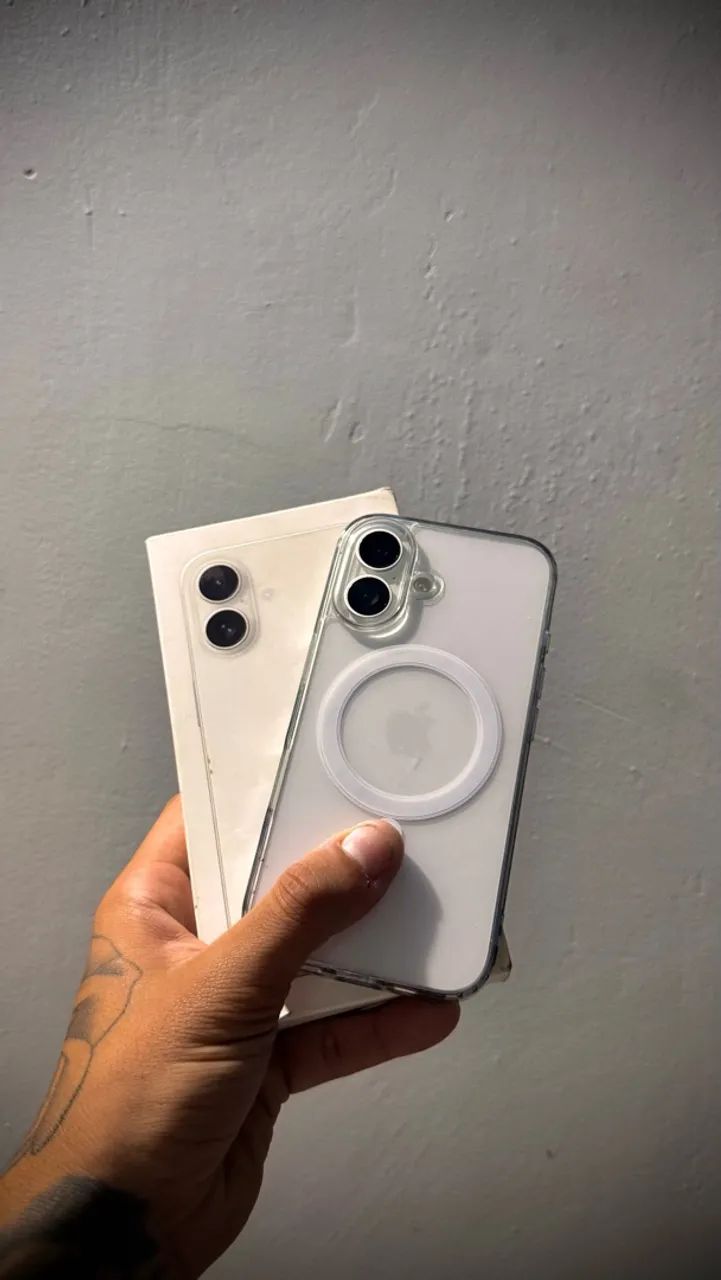 iPhone 16