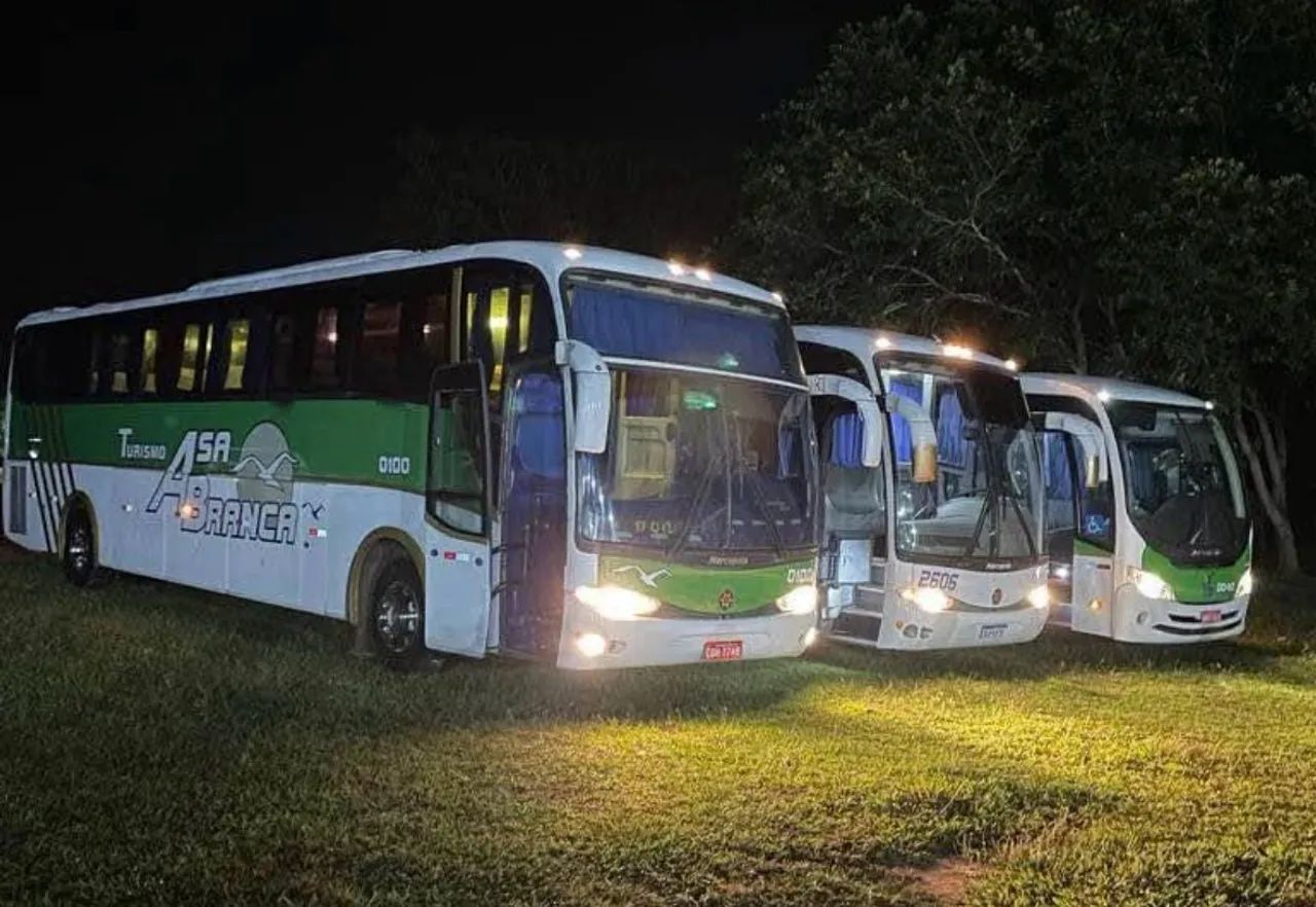 Locação e Transporte de Passageiros - Foto 5