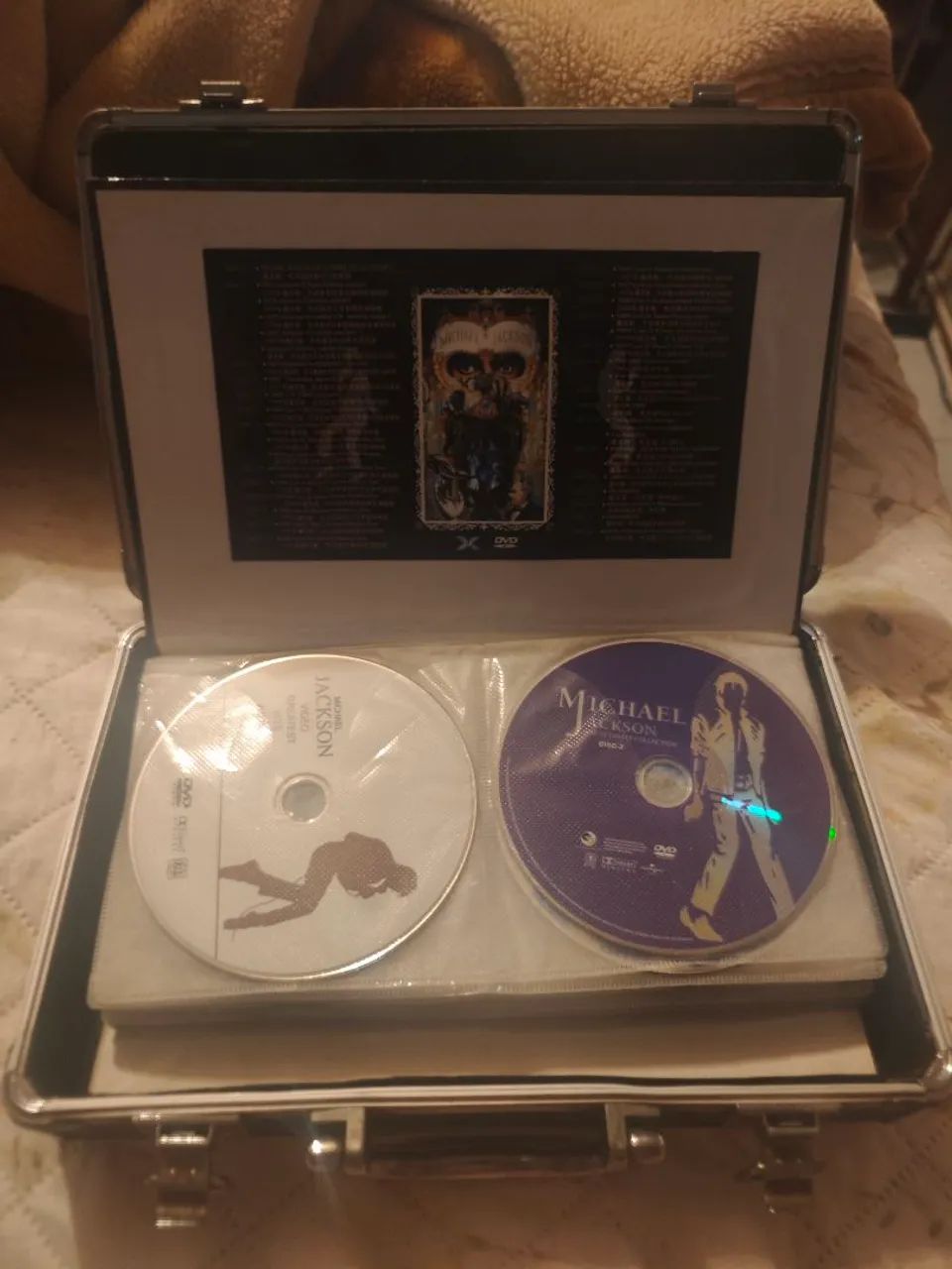 Michael Jackson - maleta com 33 dvds - Foto 3