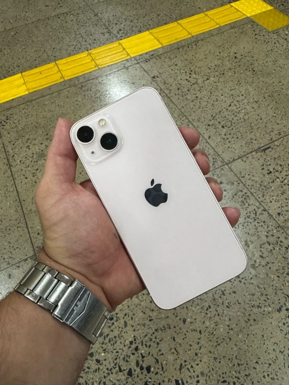 iPhone 13 128 GB Rosa - Foto 2