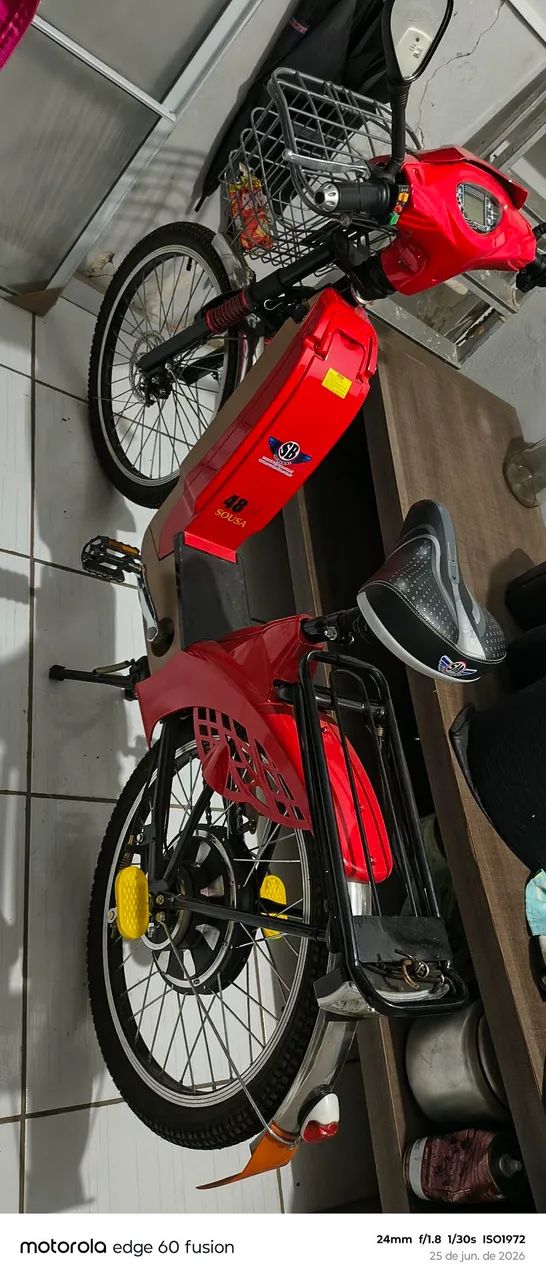 Bicicleta elétrica nova 