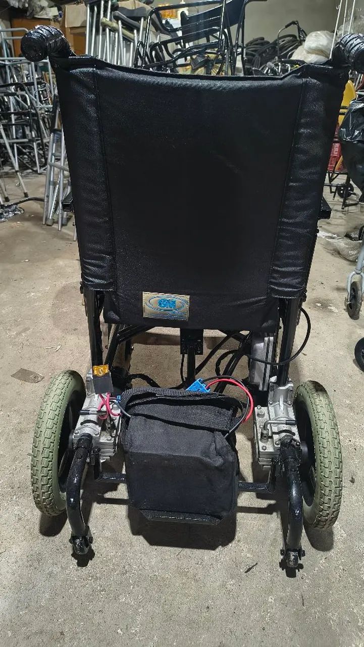 CADEIRA DE RODAS MOTORIZADA  - Foto 2