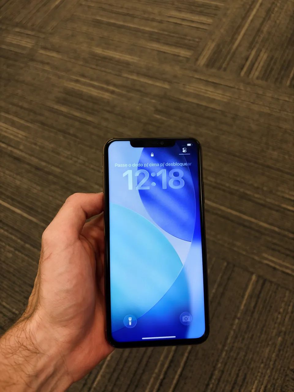 Iphone 11 Pro Max Dourado em perfeito estado com Entrega Grátis!  - Foto 2