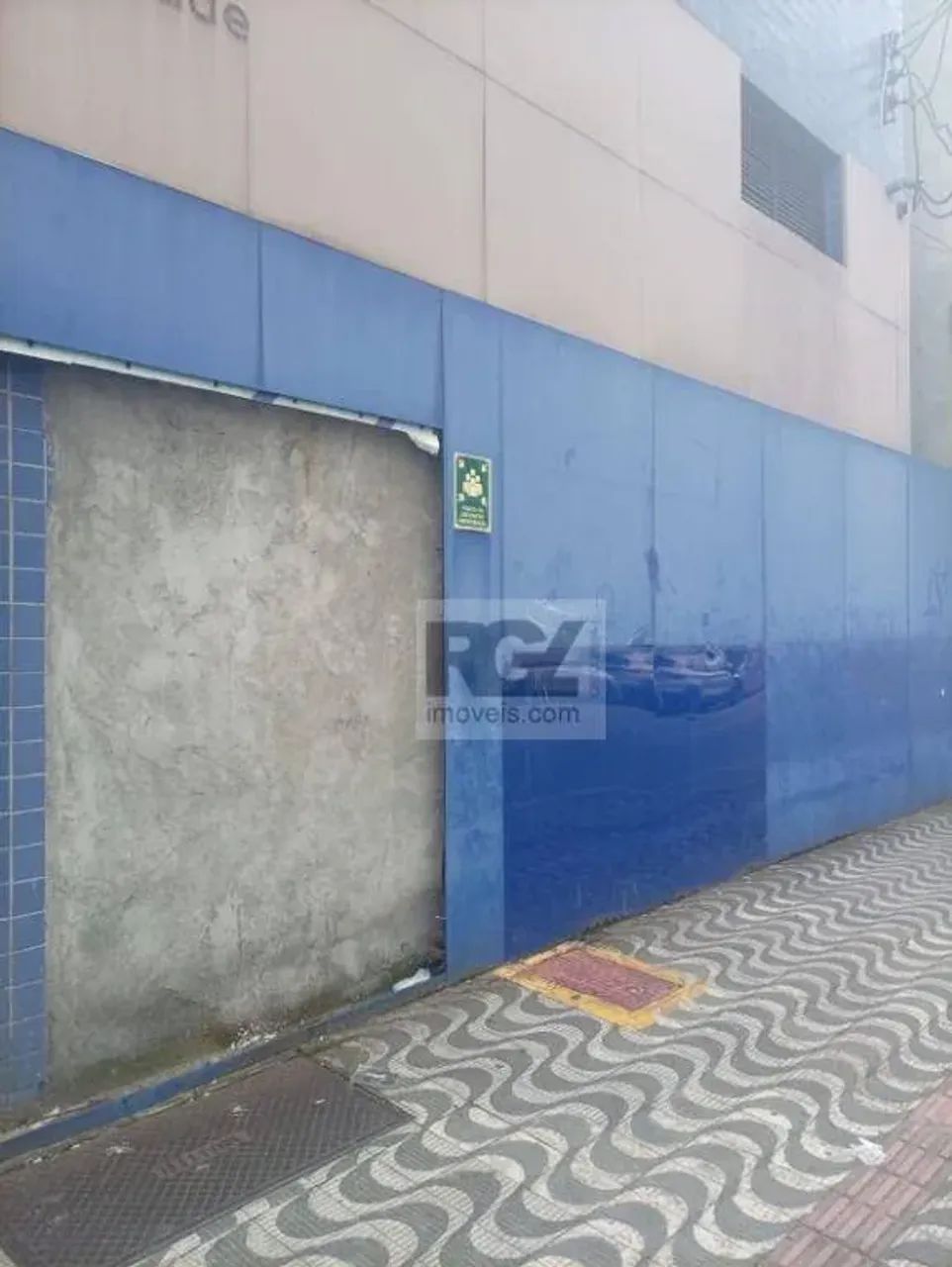 Prédio comercial para locação, Rua São Paulo, Cubatão.