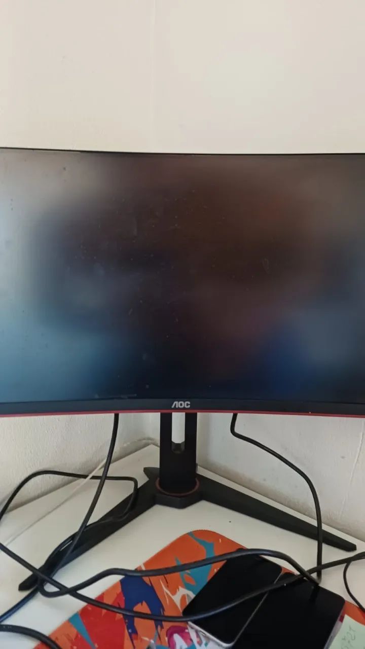 Monitor AOC 24 polegadas curvo 144hz - Foto 2