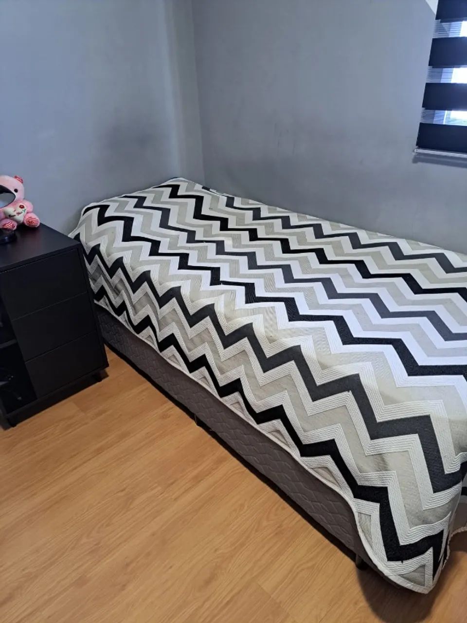 CAMA BOX SOLTEIRO EM BOM ESTADO COM COLCHÃO  - Foto 3