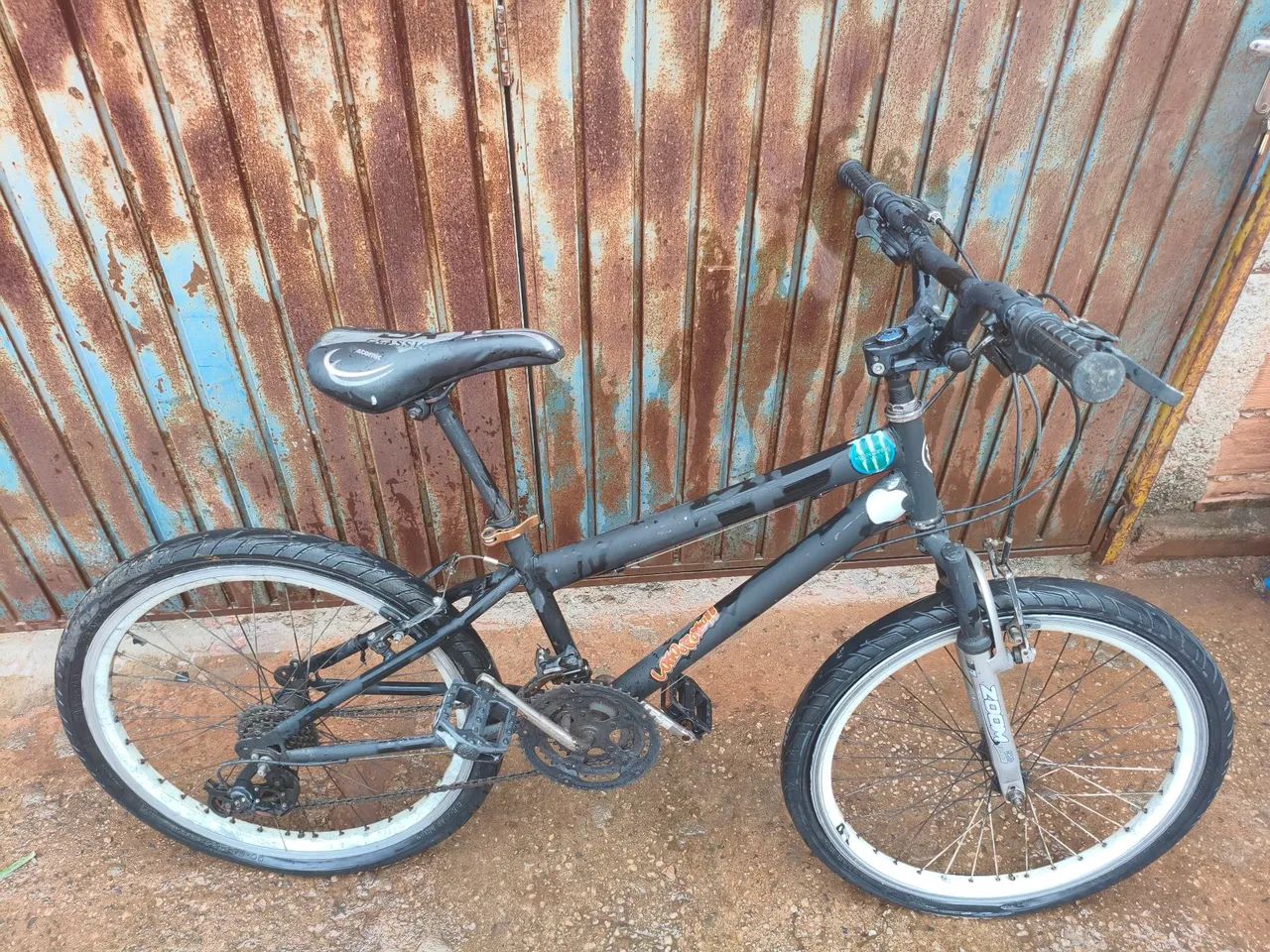 Vendo uma bike usada 