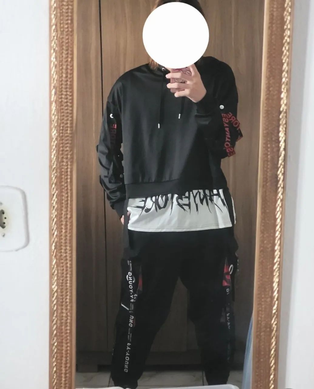 Roupa punk camisa e calça 