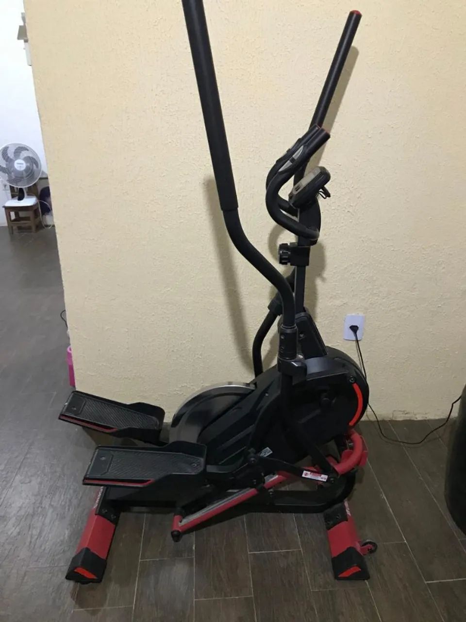 Transpor elíptico Genis 