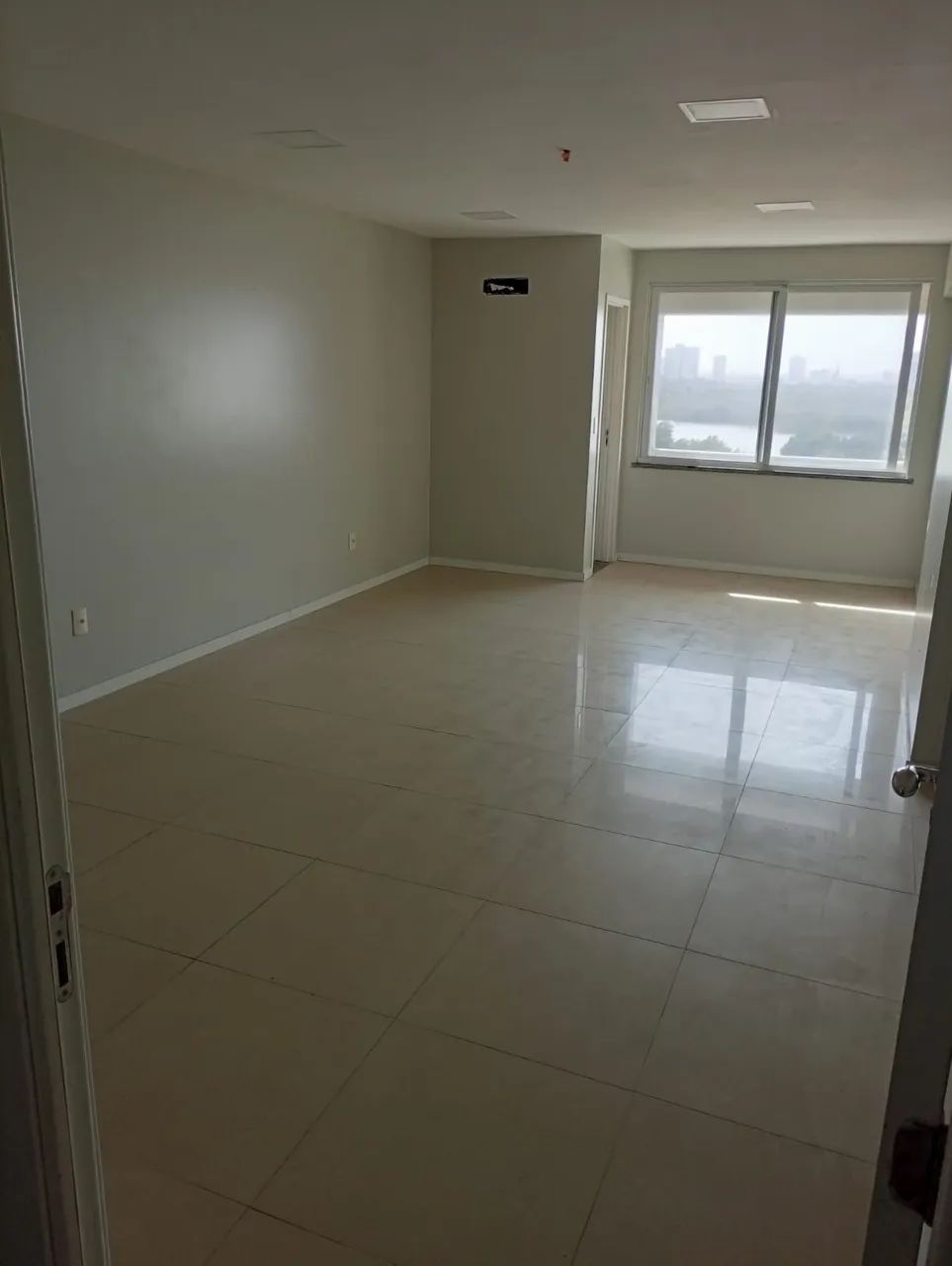 ALUGO SALA COMERCIAL HOLANDESES - Foto 4
