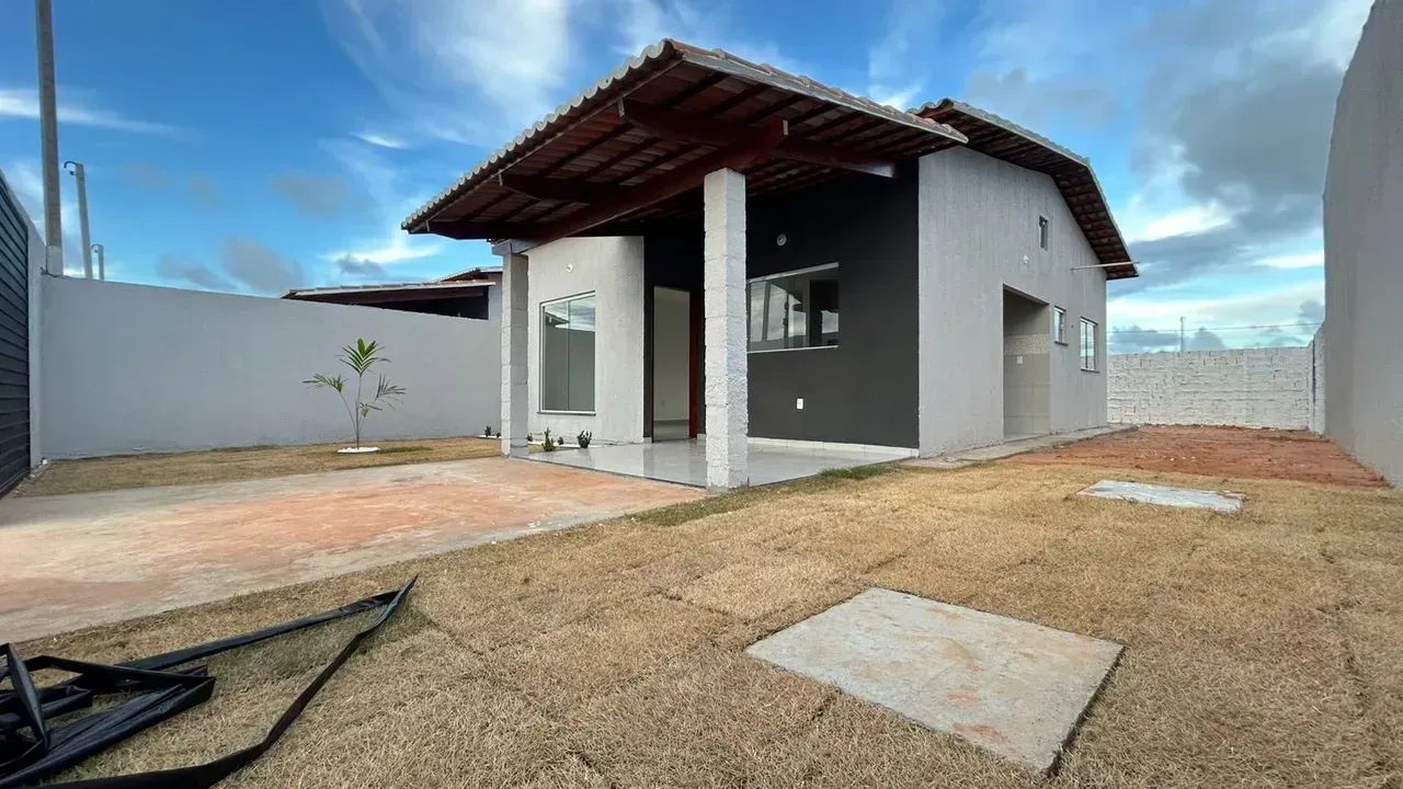 CASA NOVA PERTO DA PRAIA