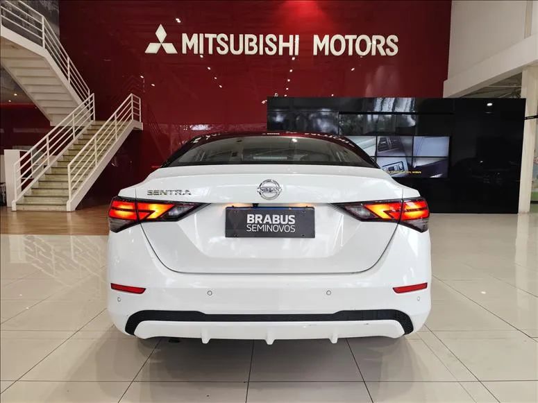 Nissan Sentra Exclusive 2.0 16V Aut., foto 5 de 16