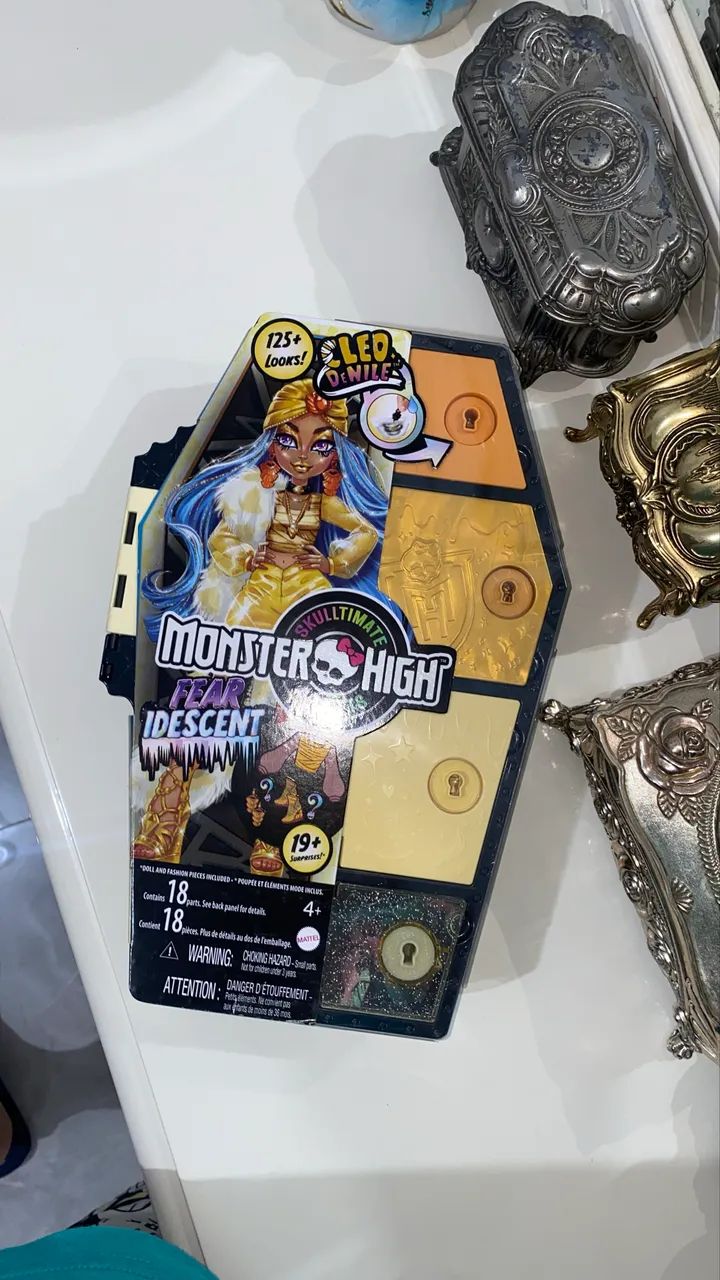 Boneca Monster high Cleo skulltimates secrets fearidescent  - Foto 3