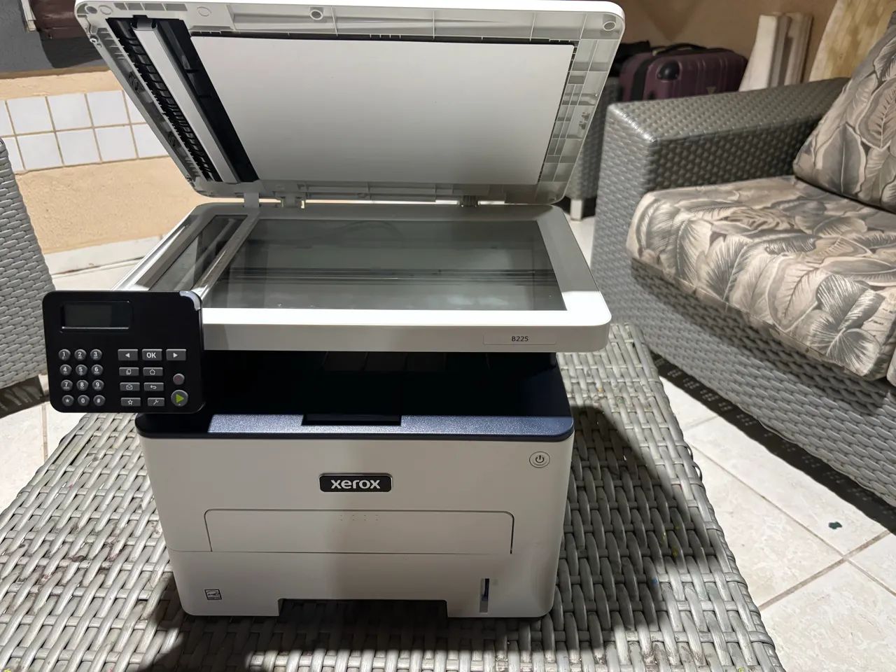 Impressora Xerox B225 Multifuncional a laser - Foto 2