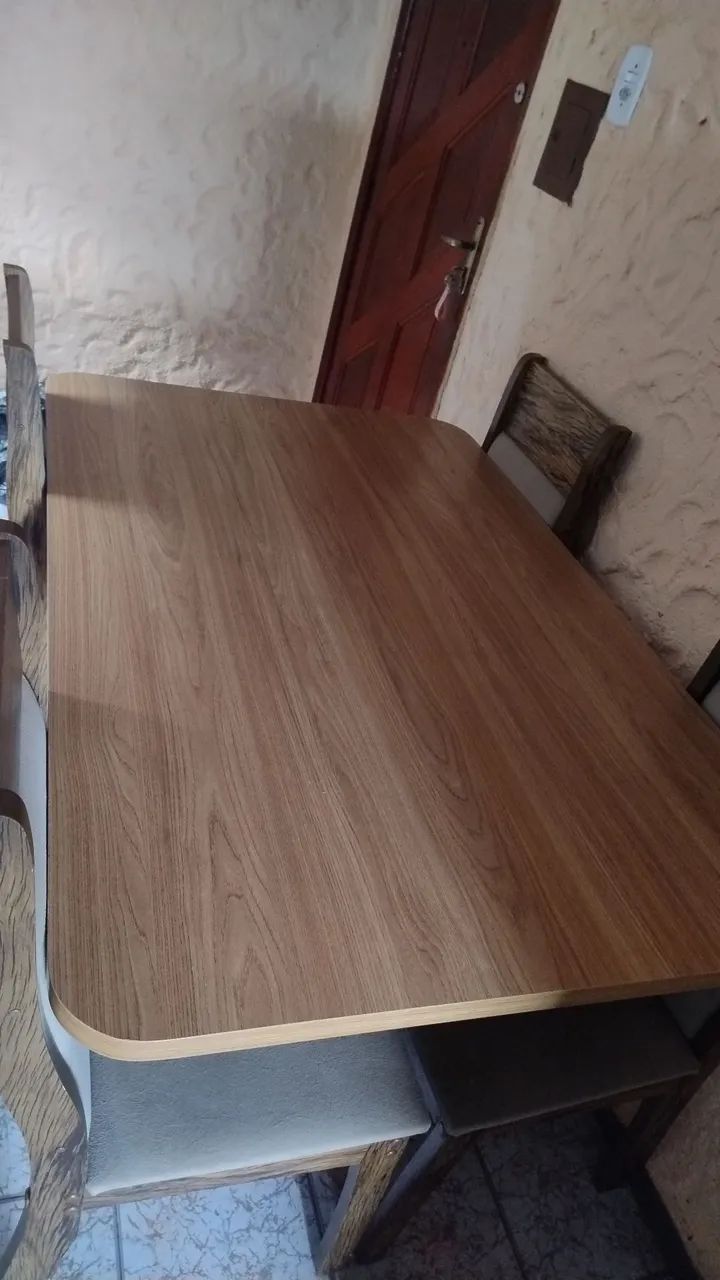 Mesa com 4 cadeiras  - Foto 2