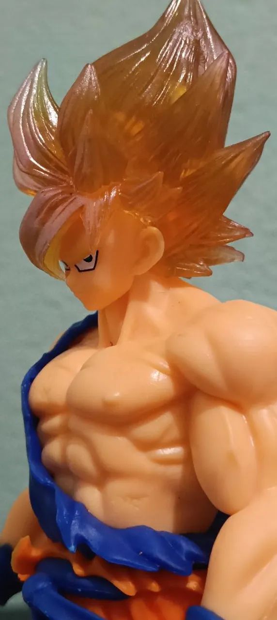 BONECO GOKU SSJ 2 ACTION FIGURE 