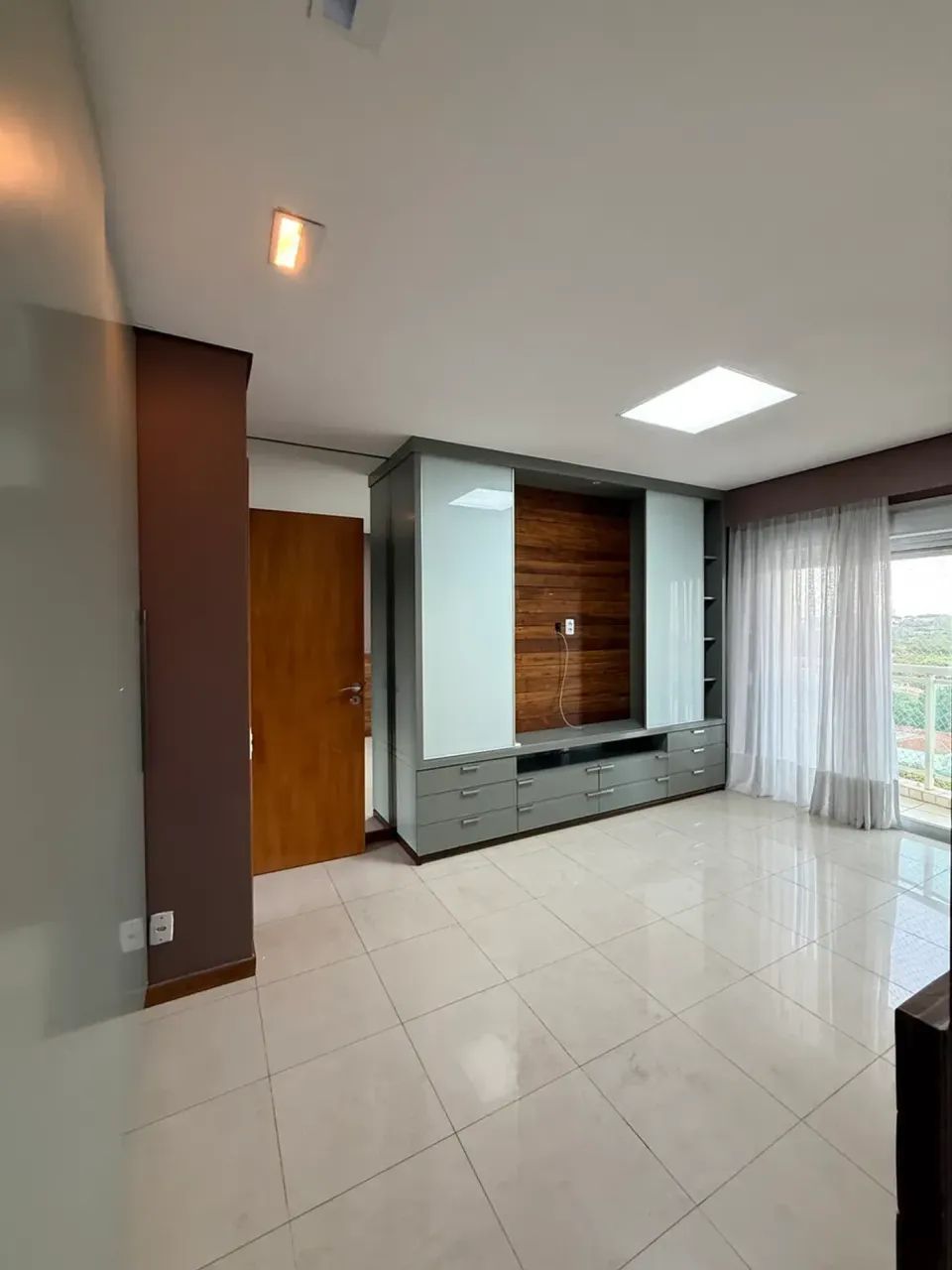 Imóvel para aluguel com 215 m2 e 3 suítes, Edifício Campo D'Ourique, bairro Santa Rosa - C - Foto 4