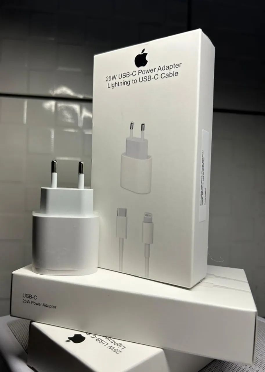 Carregador de IPhone Fonte + Cabo (Tipo C com Lightning Rápido)