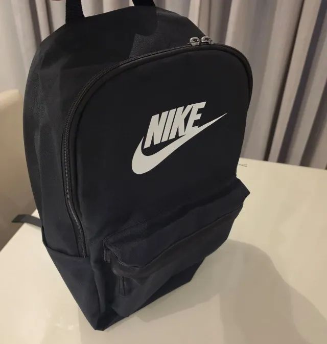 Mochila Nike Heritage Preta - 25 Litros