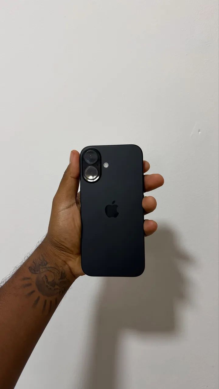IPHONE 16 - Foto 3