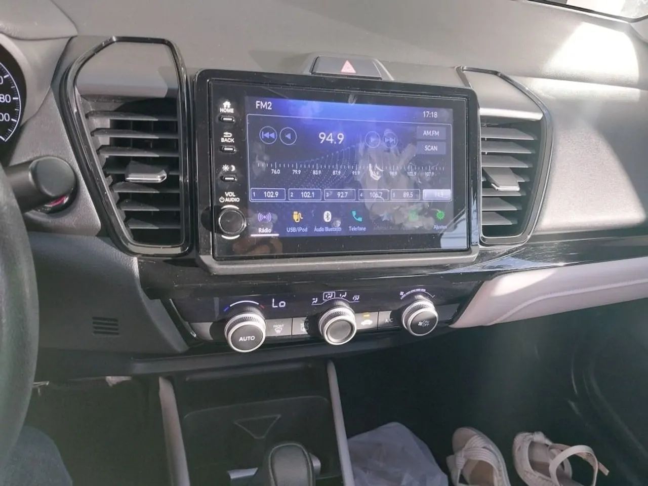 Honda City Sedan Touring 1.5 Flex 16V 4P Aut. 2022 - Foto 4