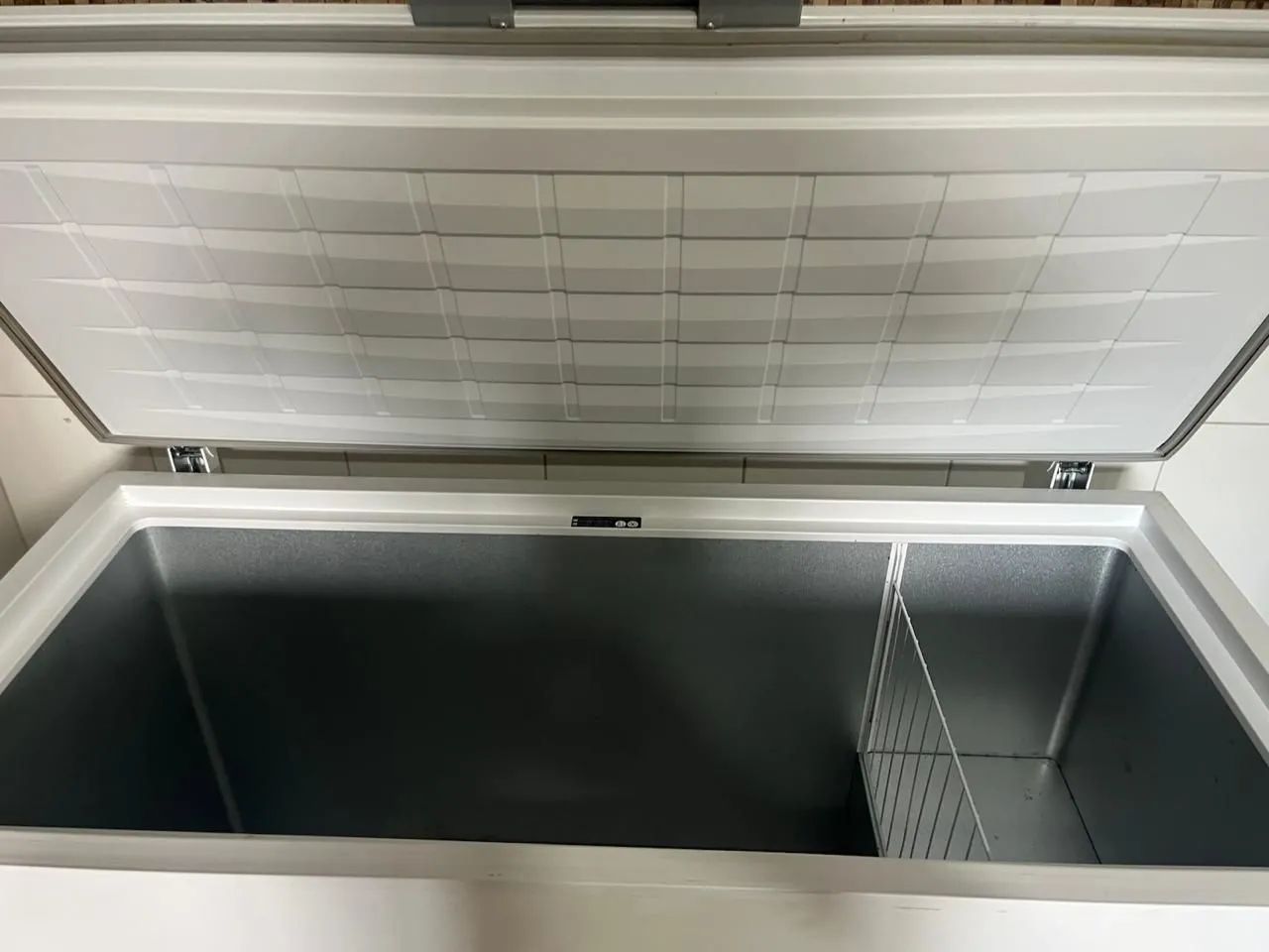 Freezer Horizontal Eletrolux 513L - Foto 3