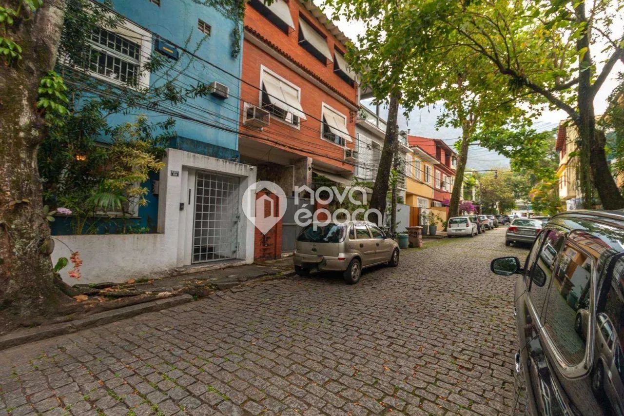 Jardim Botânico | Casa 5 quartos, sendo 1 suite