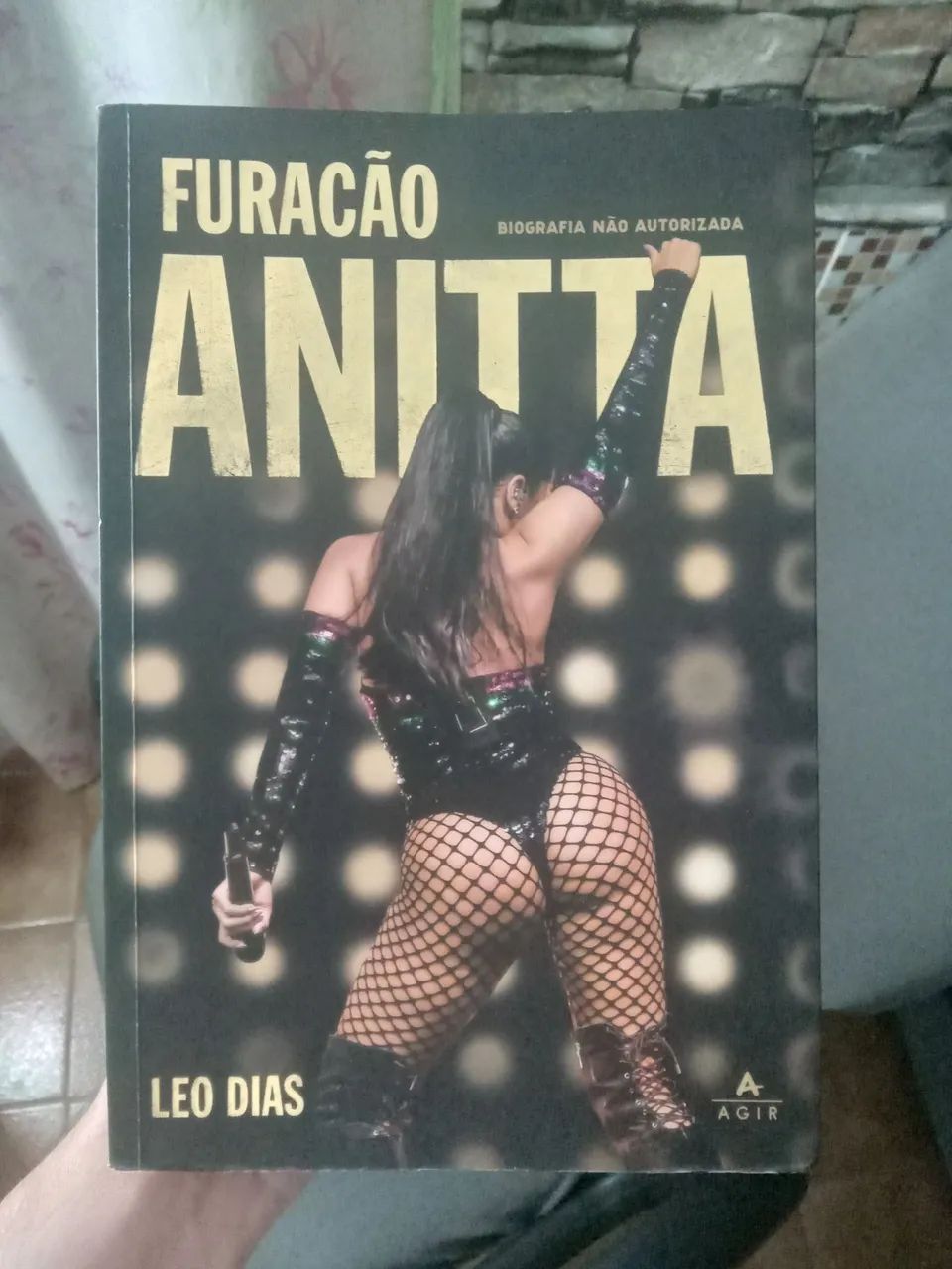 Livro "Anitta"