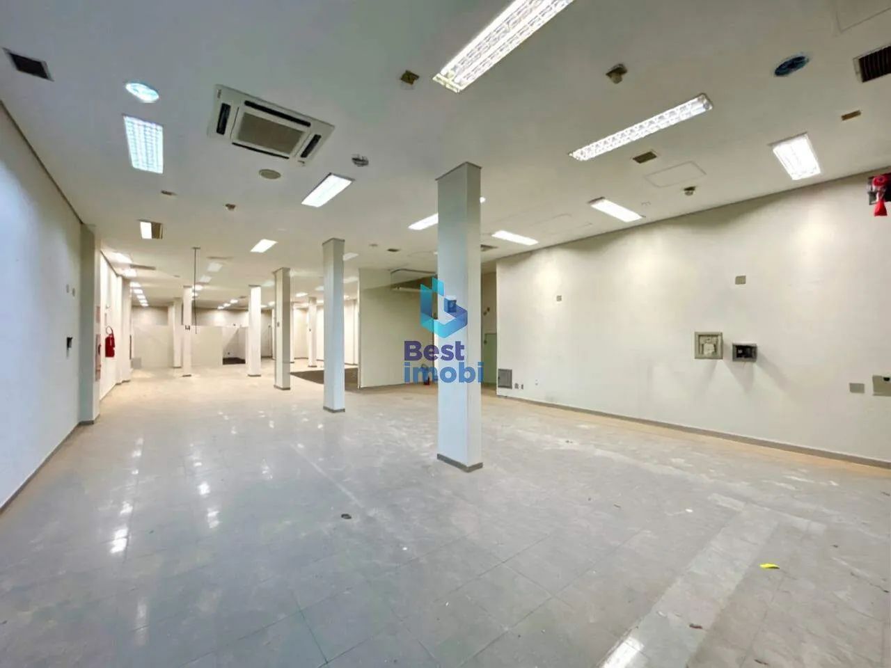 Loja Comercial com 400m2 Estrutura Completa e Excelente Localização - Foto 5