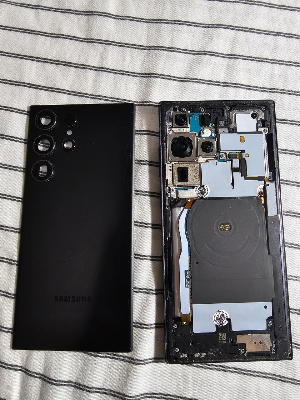 Samsung S23 ultra - retirada de peça - Foto 2