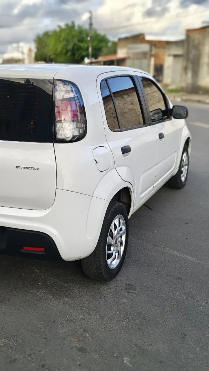 Fiat Uno Attractive 1.0 EVO Fire Flex 8V 5P 2016 - Foto 5