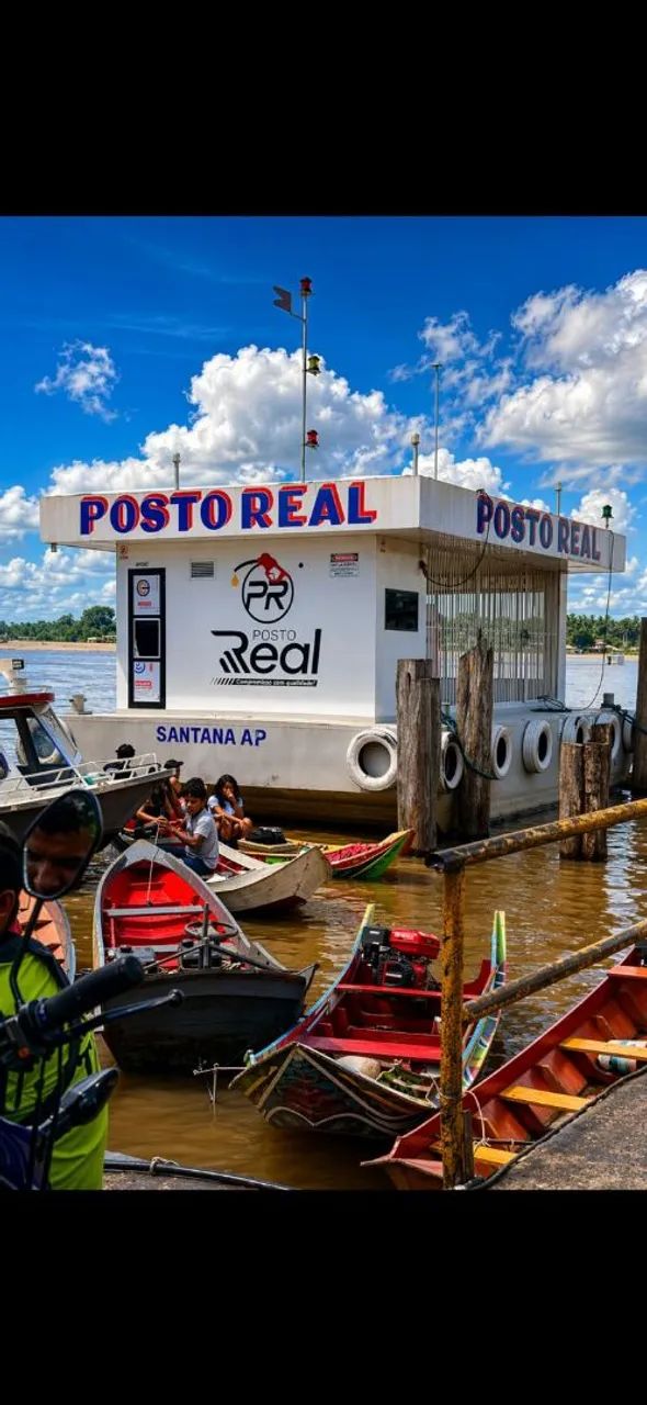 Posto de combustível flutuante