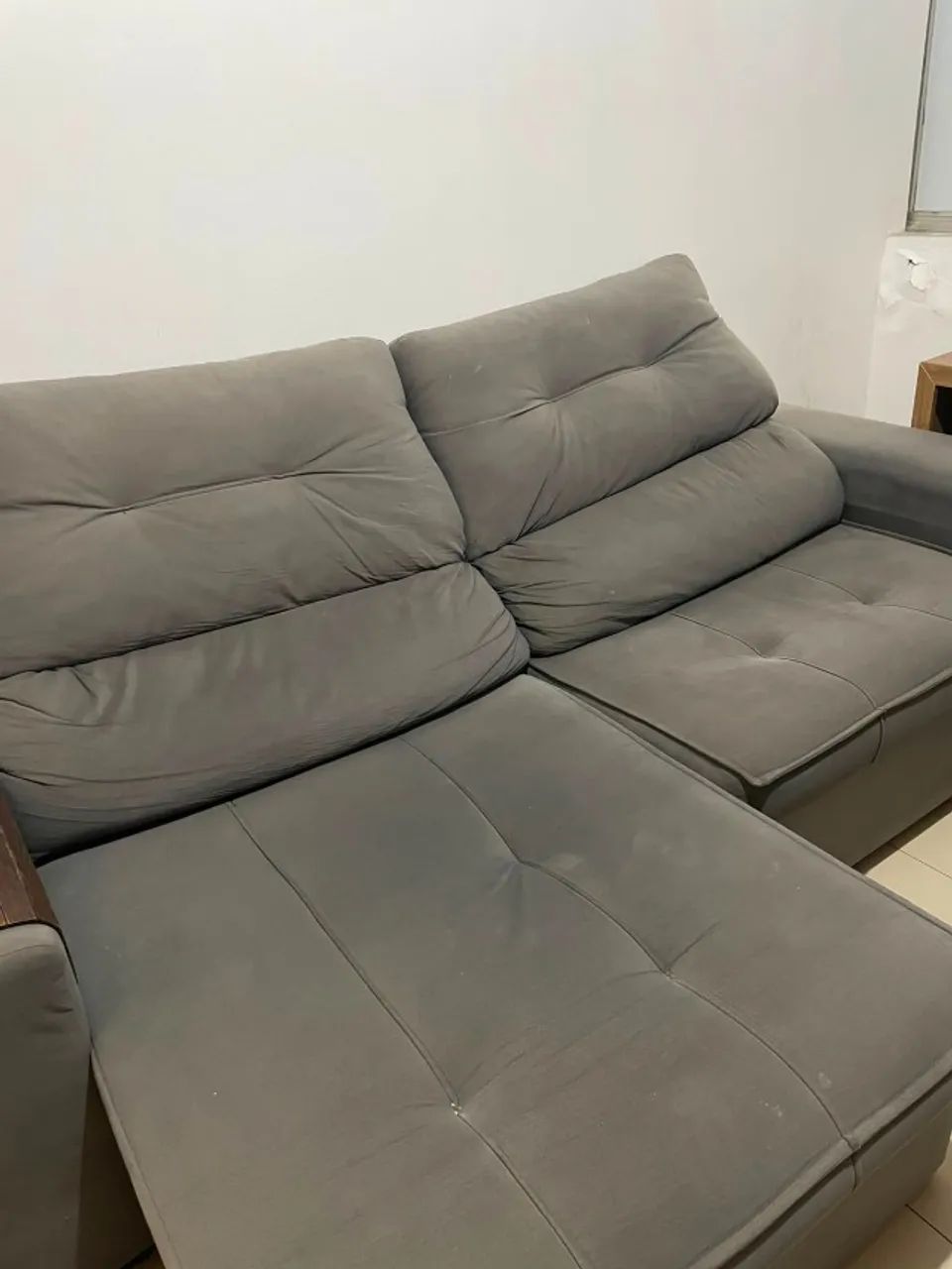 Sofá Retrátil com Baú 3 Lugares Cinza - Foto 3