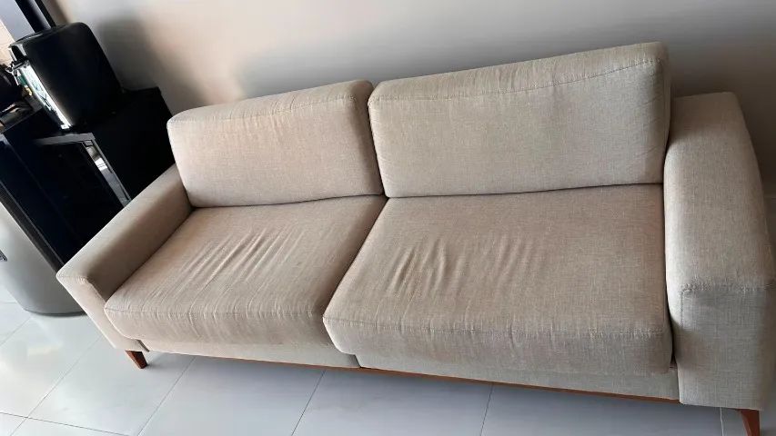 SOFÁ 3 LUGARES (220cm)