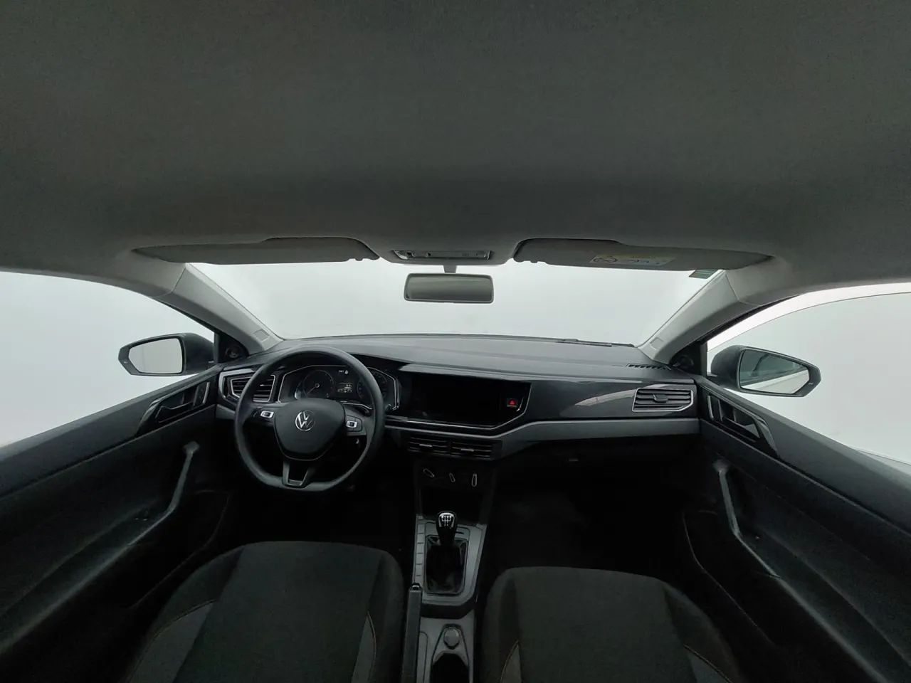 Volkswagen Polo Track 1.0 Flex 12V 5p, foto 15 de 18