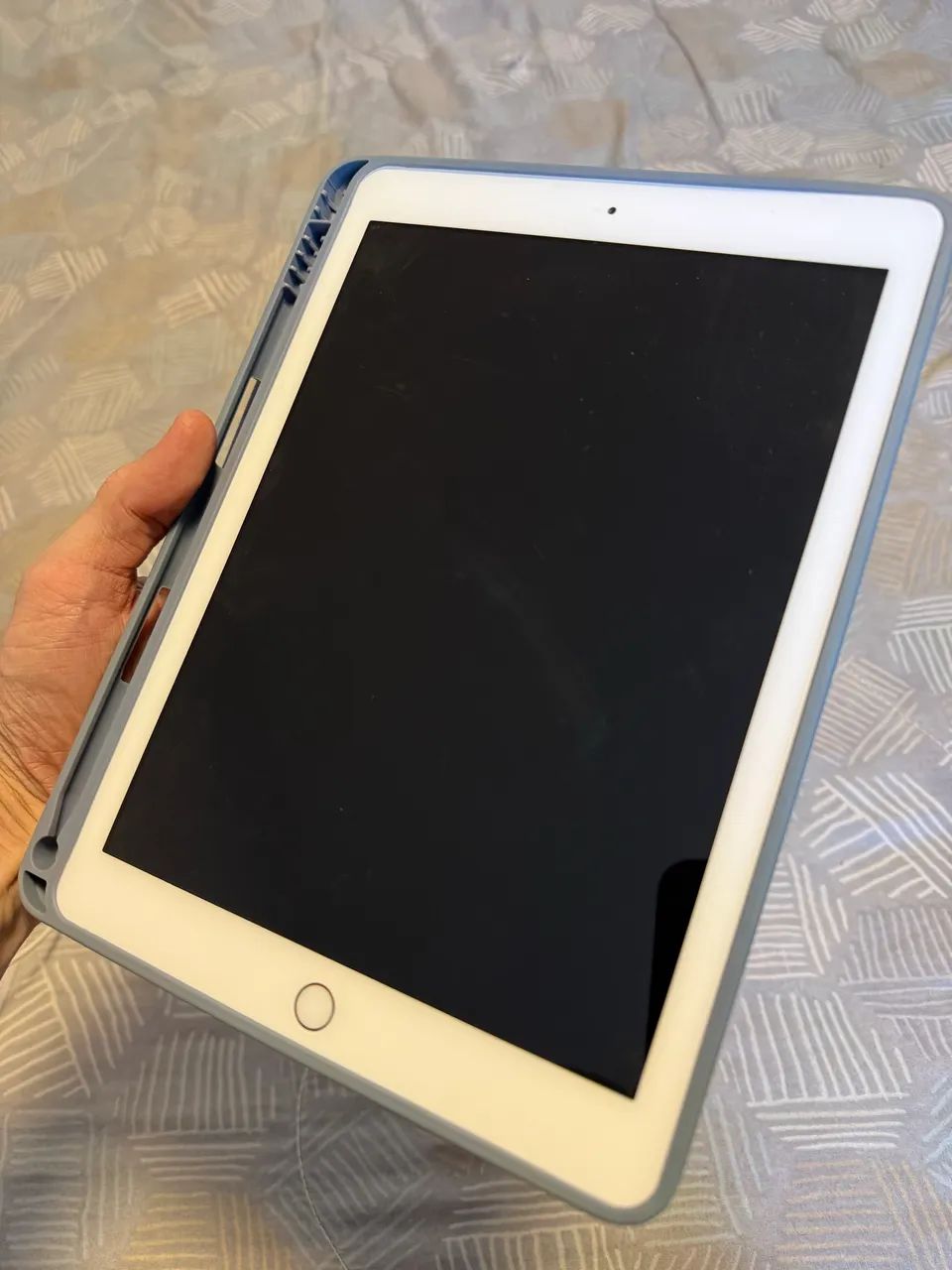 iPad 8, 6ª geração tela de 9,7 polegadas e 128GB de memória)  - Foto 3