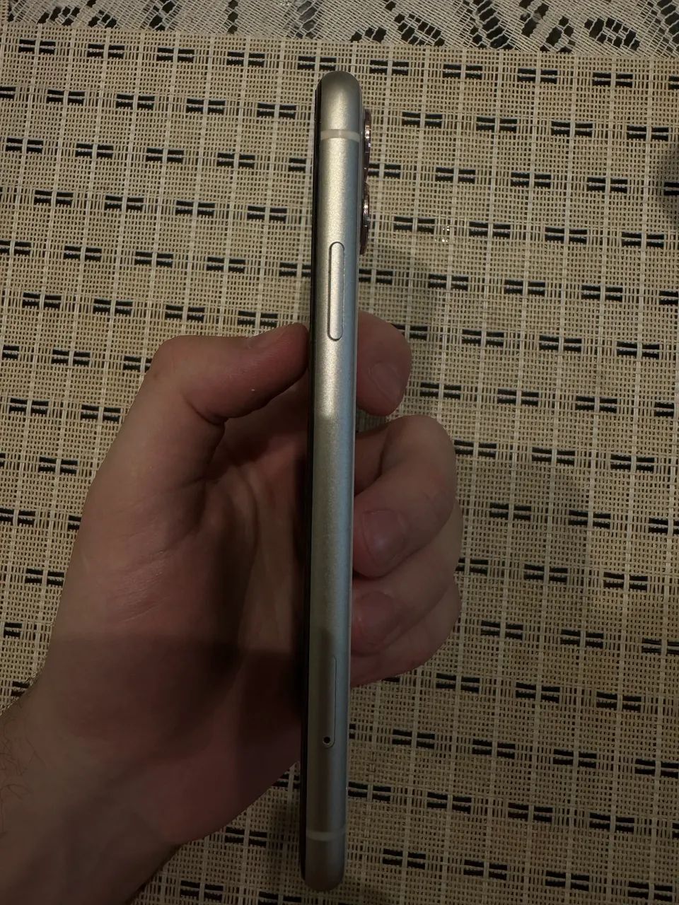 iPhone 11 Branco - 64GB  - Foto 5