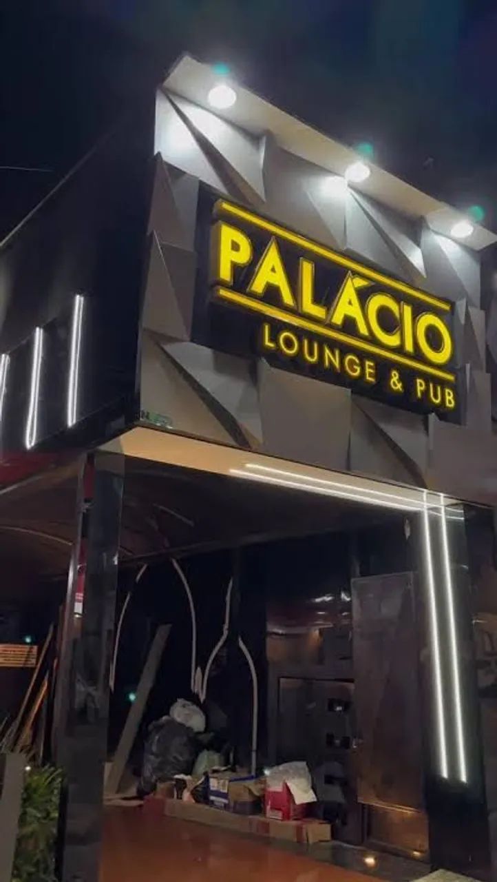 Fachada Iluminada para Loja e Comércio