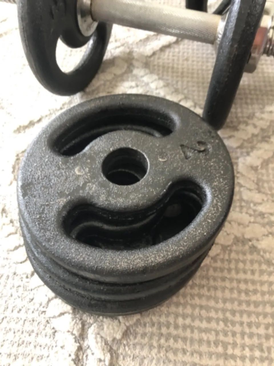 Anilhas e caneleira para musculação - Foto 2