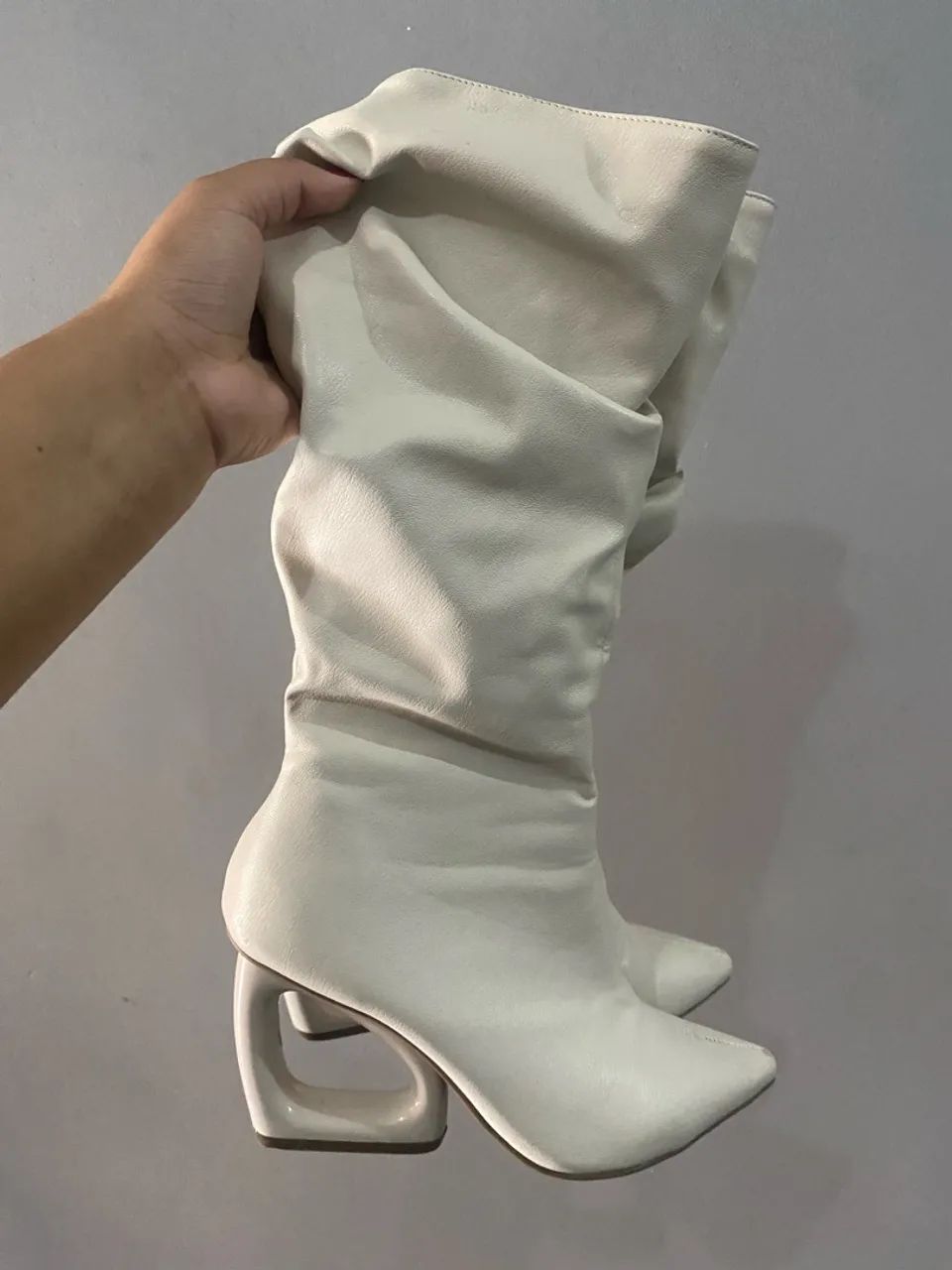 BOTA BRANCA  - Foto 4