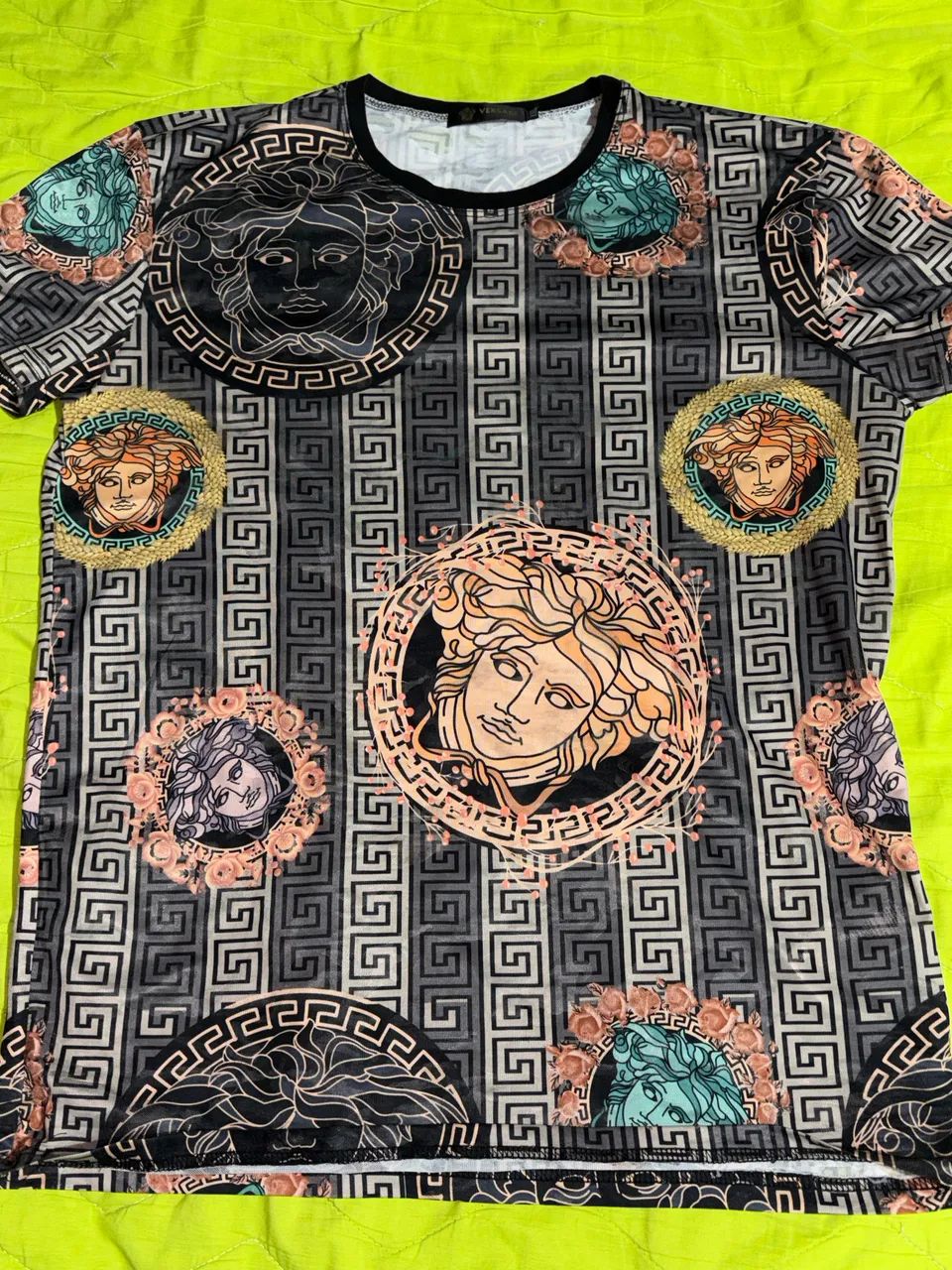 Camiseta Versace medusa